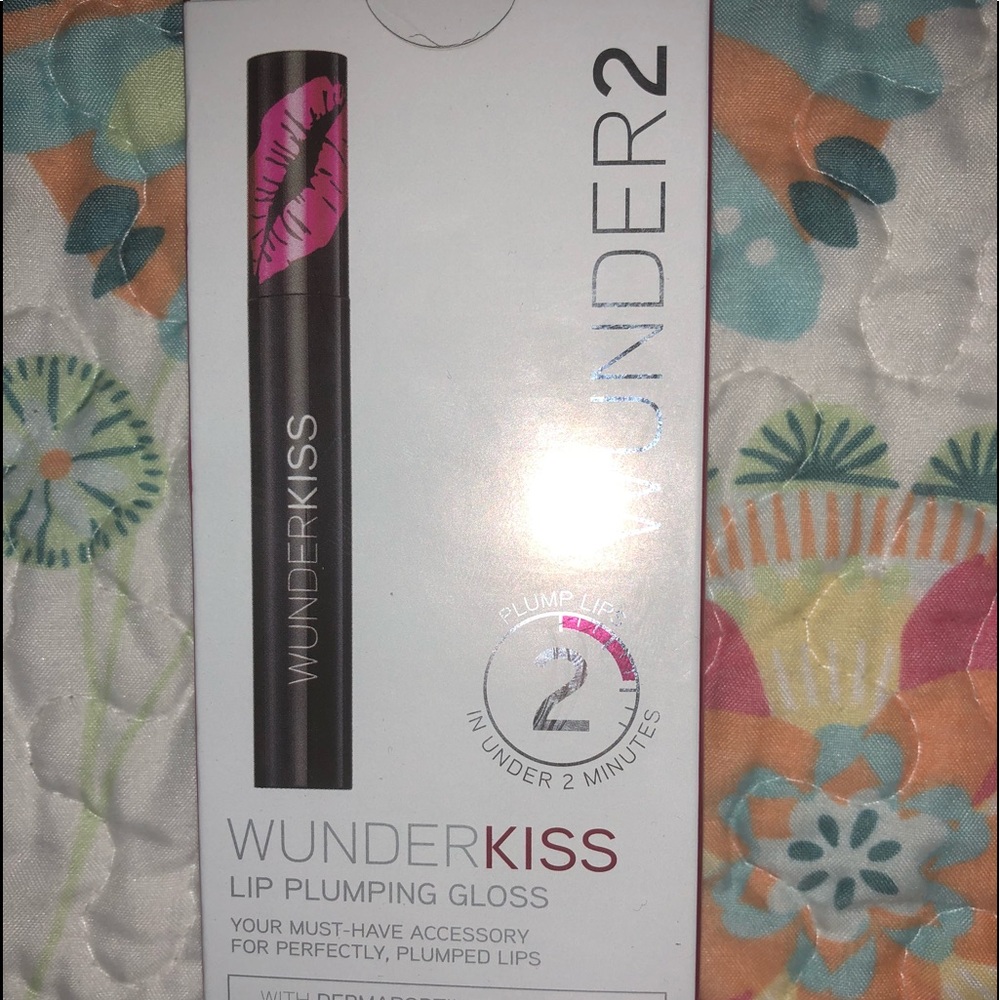 Lip Plumping Gloss